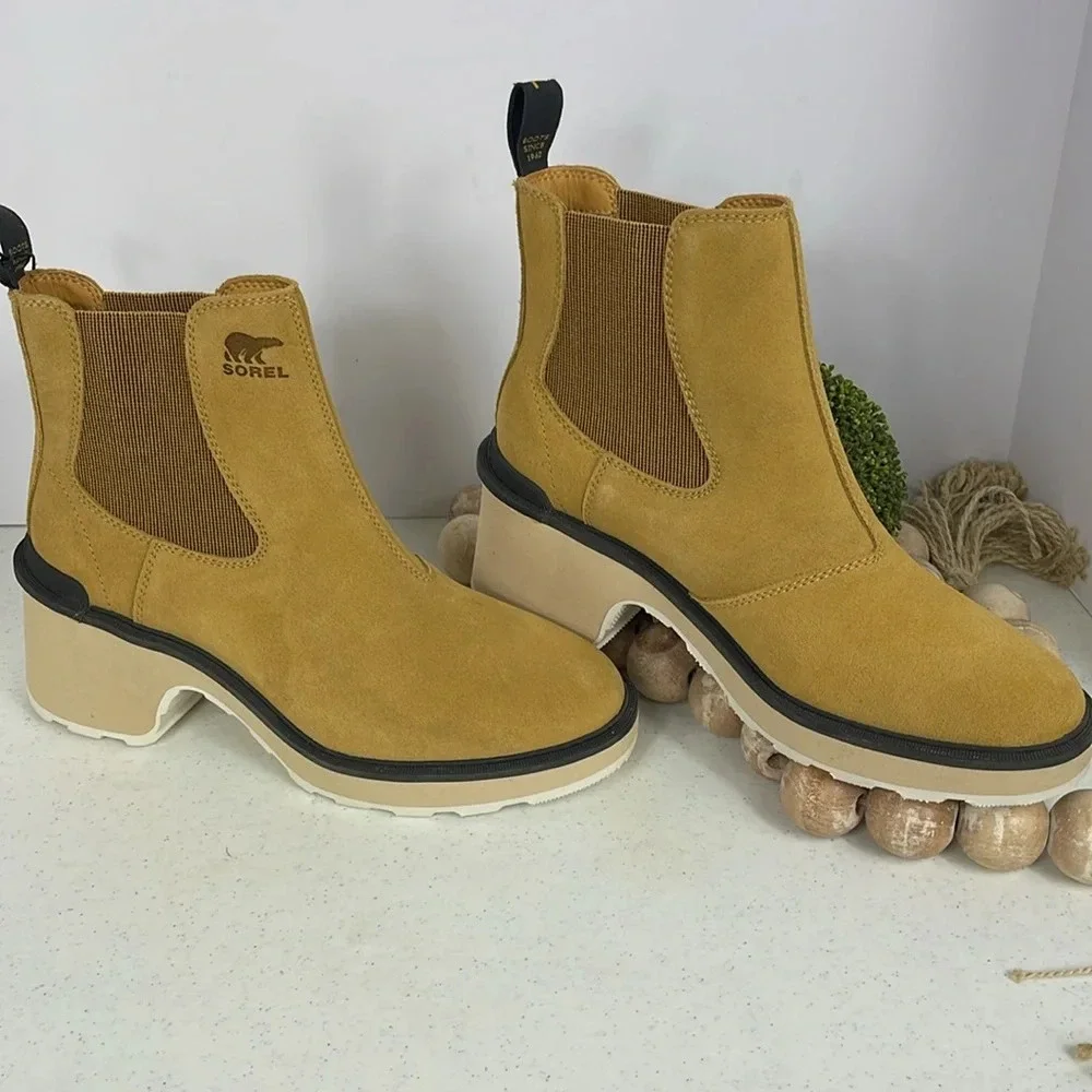Sorel Hi Line Chelsea Heels Boots Booties Sz 10 Color/ Geo Yellow Jet